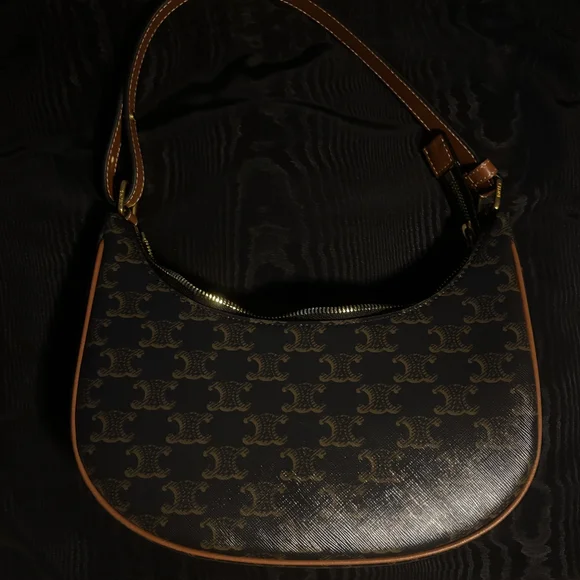 Luxury Inspired Shoulder Bag - Picture 7 of 7